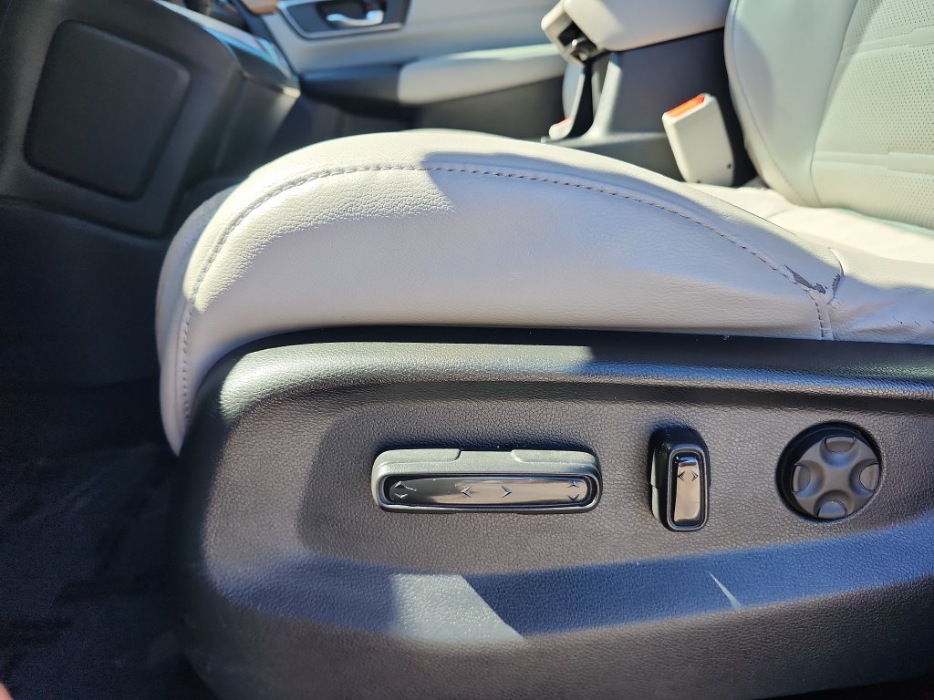 Used 2017 Honda CR-V Touring image 24