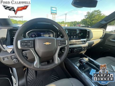 Used 2024 Chevrolet Silverado 1500 LTZ AWD/4WD image 16
