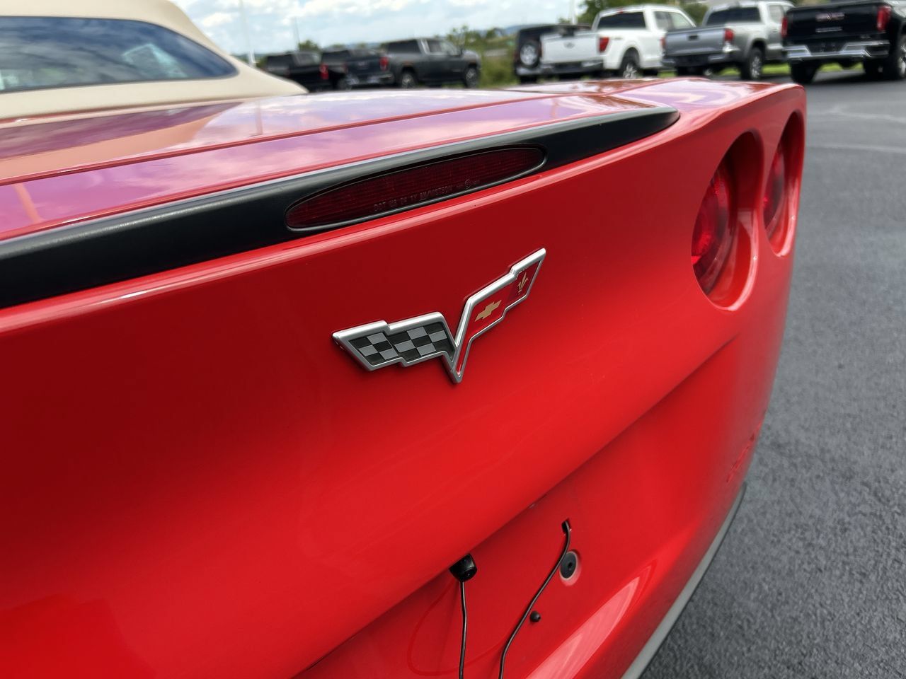 Used 2005 Chevrolet Corvette Convertible w/ Preferred Equipment Group RWD image 10