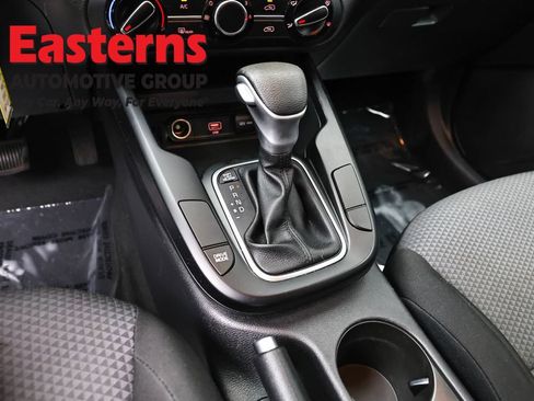 Used 2022 Kia Soul LX w/ Technology Package FWD image 13
