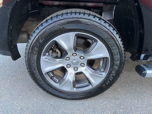 Used 2020 RAM 1500 Laramie AWD/4WD image 17