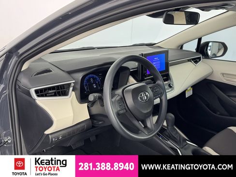 Used 2026 Toyota Corolla LE FWD image 15