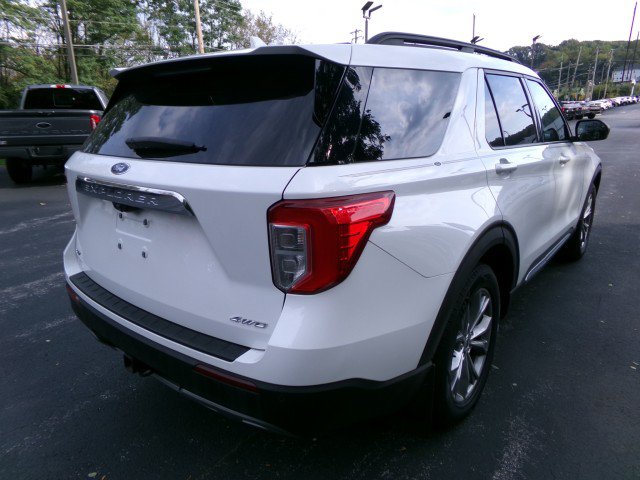 Used 2021 Ford Explorer XLT w/ Equipment Group 202A AWD/4WD image 9
