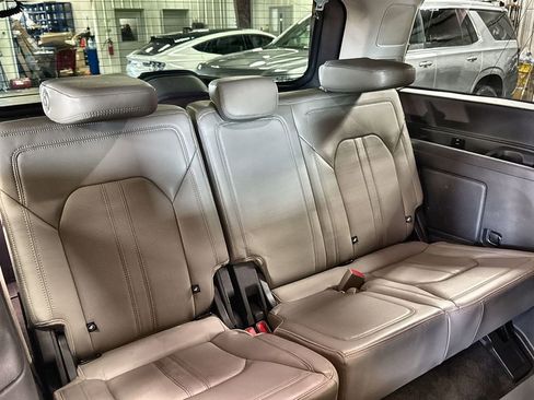 Used 2020 Ford Expedition Limited w/ Equipment Group 302A image 31