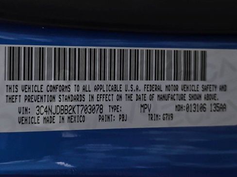 Used 2019 Jeep Compass Latitude w/ Popular Equipment Group AWD/4WD image 42