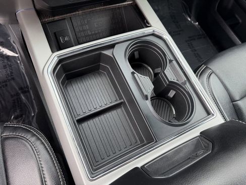 Used 2021 Ford F250 Lariat w/ Lariat Ultimate Package image 26