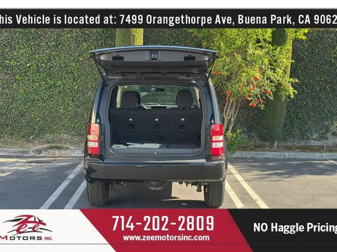 Used 2012 Jeep Liberty Sport image 16