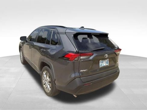 Used 2020 Toyota RAV4 XLE Premium FWD image 6