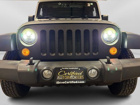 Used 2014 Jeep Wrangler Unlimited Sport w/ Quick Order Package 24S AWD/4WD image 10