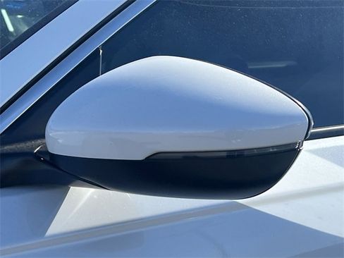 Used 2025 Honda Accord EX-L image 40