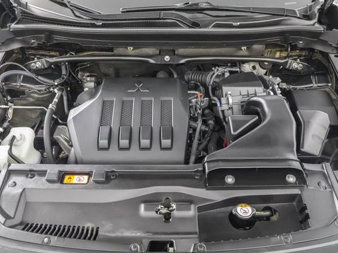 Used 2024 Mitsubishi Eclipse Cross SE image 47