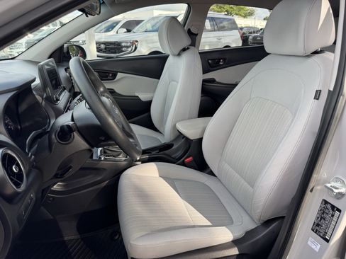 Used 2023 Hyundai Kona SEL FWD image 27