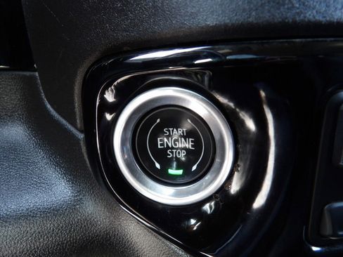 Used 2024 Chevrolet Silverado 2500 LT w/ Convenience Package image 22