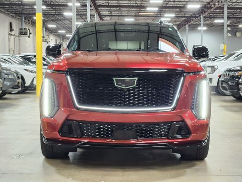 Used 2025 Cadillac Escalade V image 2