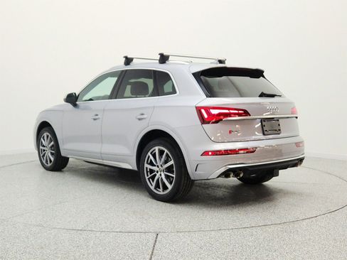 Used 2023 Audi SQ5 Premium Plus w/ Premium Plus Package AWD/4WD image 7