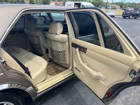 Used 1988 Mercedes-Benz 420 SEL image 23
