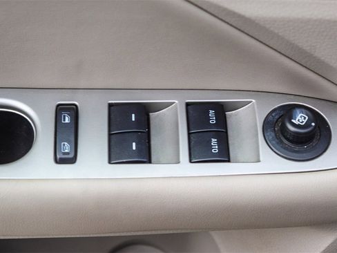 Used 2012 Ford Fusion SEL image 19
