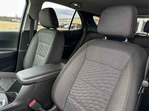 Used 2019 Chevrolet Equinox LT image 14