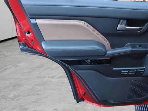 Certified 2025 Toyota 4Runner Limited image 21