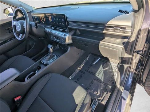 Used 2024 Hyundai Kona SEL image 18