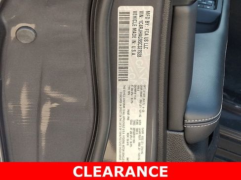 Used 2025 Jeep Grand Cherokee 4WD image 27