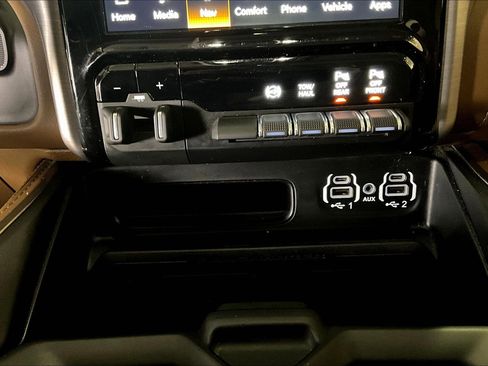 Used 2024 RAM 3500 Limited image 16