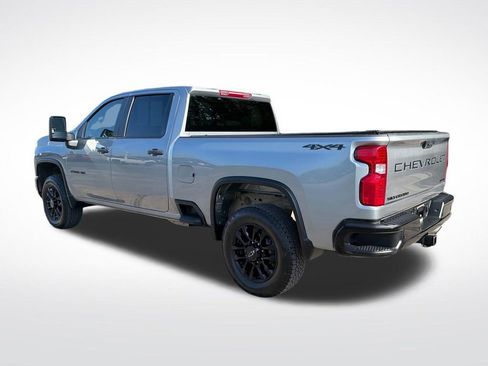 Used 2025 Chevrolet Silverado 2500 Custom w/ Custom Value Package AWD/4WD image 3