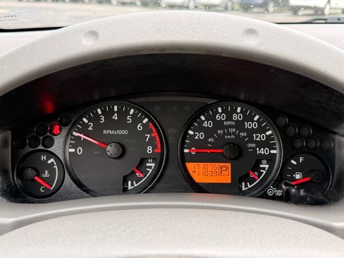 Used 2013 Nissan Frontier SV w/ SV Value Truck Pkg RWD image 16