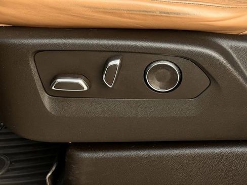 Certified 2023 Cadillac Escalade Premium Luxury w/ Performance Package image 24