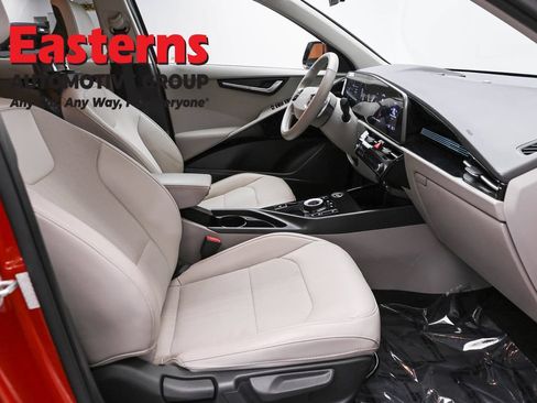 Used 2023 Kia Niro Wind w/ Wind Preserve Package FWD image 23