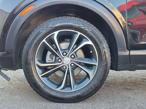 Used 2021 Buick Encore GX Essence AWD/4WD image 11