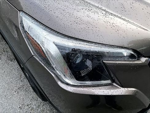 Used 2023 Subaru Forester Premium AWD/4WD image 31