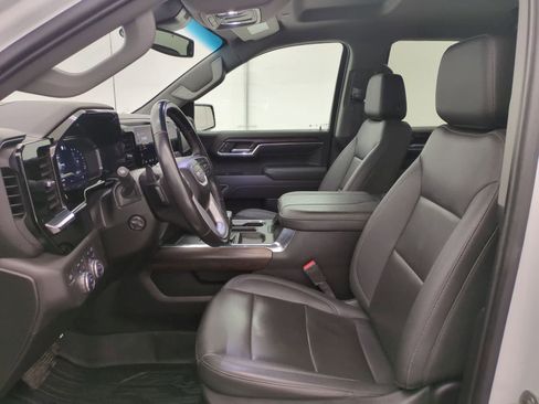 Used 2023 GMC Sierra 1500 SLT w/ SLT Convenience Package AWD/4WD image 15