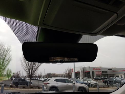 Certified 2024 Toyota Highlander XLE image 27