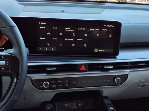 New 2026 Kia Sorento S w/ S Panoramic Sunroof Package FWD image 8
