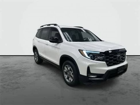 Certified 2023 Honda Passport TrailSport image 6