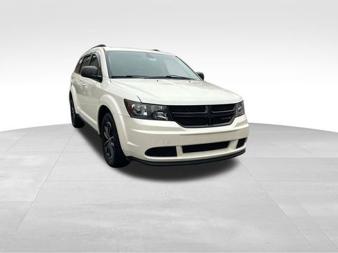Used 2018 Dodge Journey SE w/ Connectivity Group image 7
