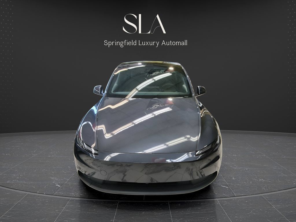 Used 2026 Tesla Model Y 2WD image 3