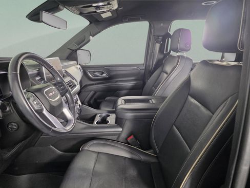 Used 2022 GMC Yukon XL SLT w/ SLT Luxury Package image 10