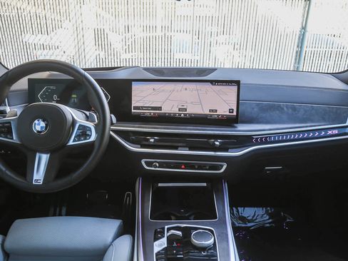 Certified 2024 BMW X5 xDrive40i w/ M Sport Package image 9