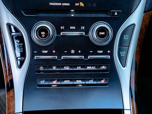 Used 2018 Lincoln MKX Reserve w/ Driver Assistance Package image 24