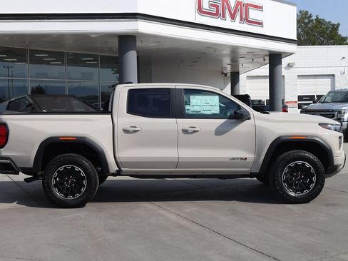 New 2026 GMC Canyon AT4 AWD/4WD image 7