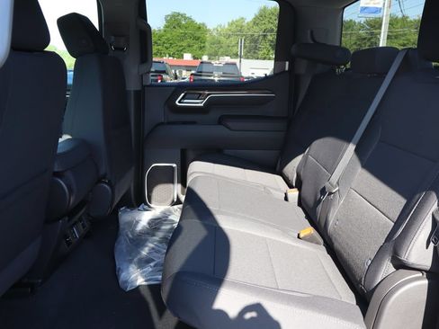 New 2026 Chevrolet Silverado 1500 LT AWD/4WD image 17