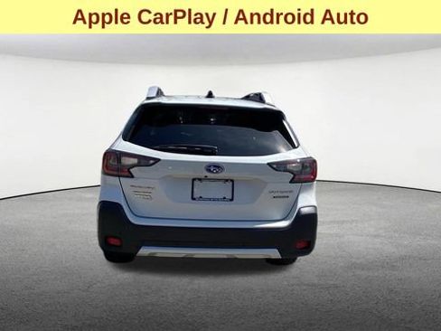 Certified 2023 Subaru Outback Touring AWD/4WD image 8