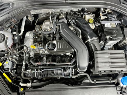 Used 2025 Volkswagen Jetta Sport FWD image 31