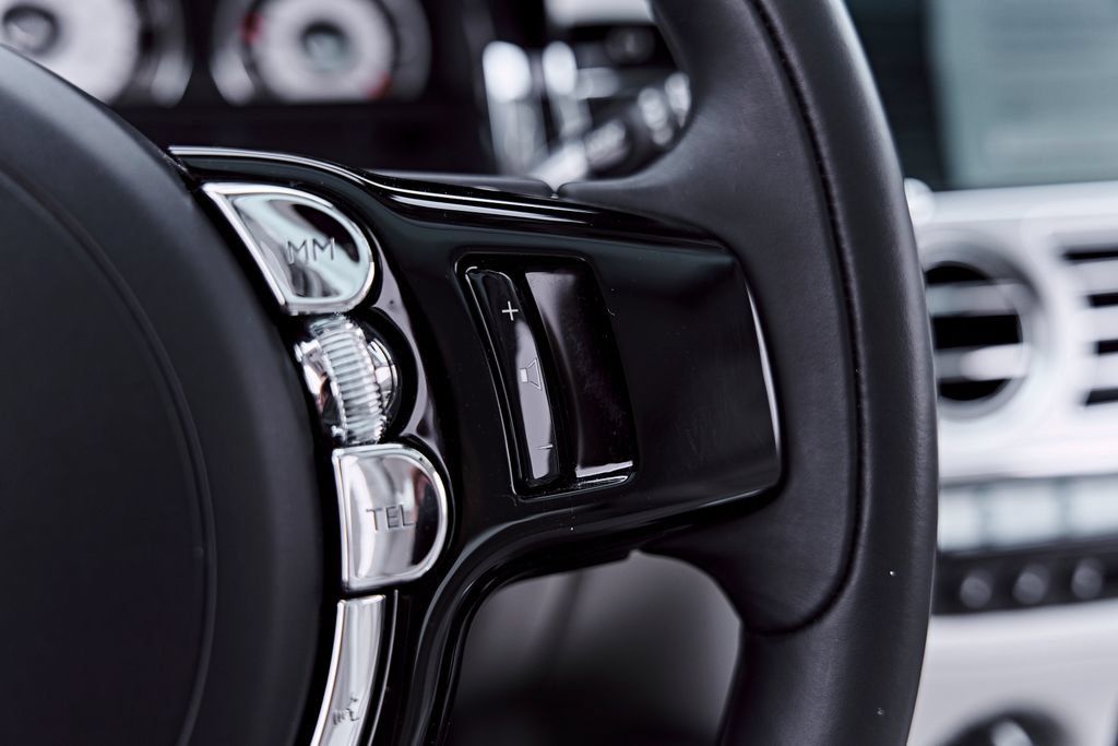 Used 2014 Rolls-Royce Wraith RWD image 63