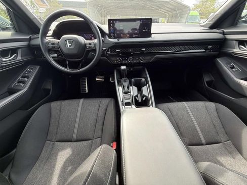 Used 2024 Honda Accord Sport image 18