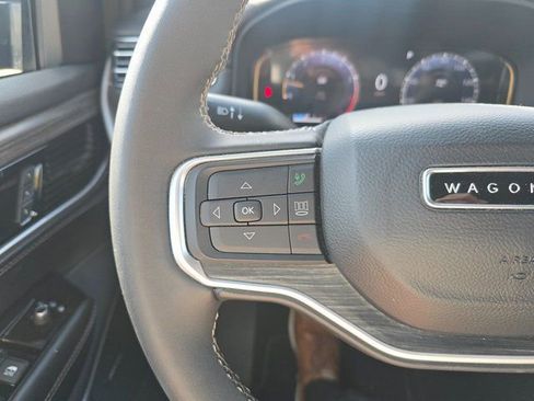 Used 2024 Jeep Wagoneer Series II image 21