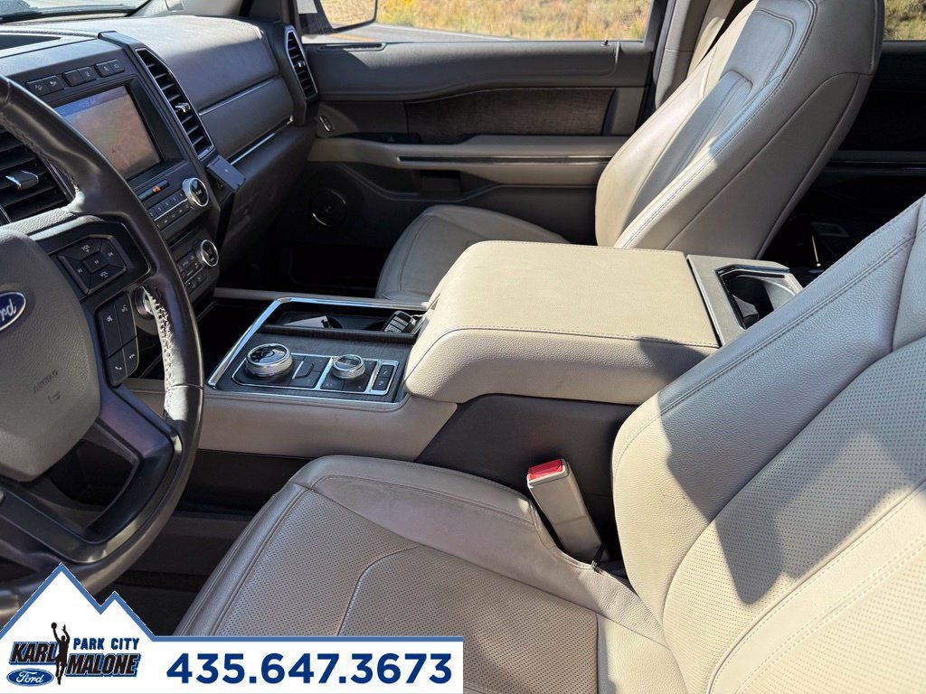 Used 2018 Ford Expedition Limited w/ Equipment Group 302A AWD/4WD image 25