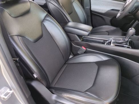 Used 2022 Jeep Compass Latitude image 22